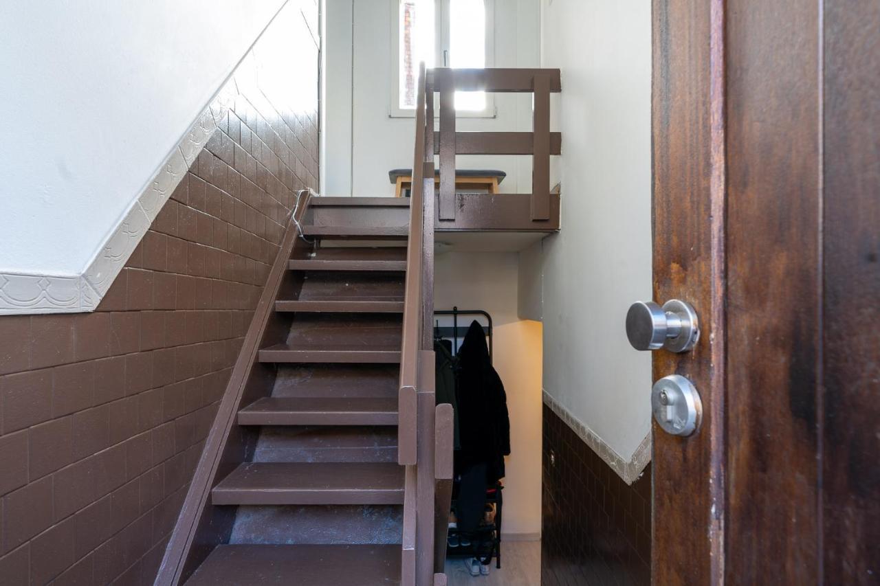 Large Room In House W Shared Kitchen & Bathroom W Free Parking Bluecard Antwerpen Eksteriør bilde